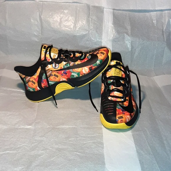 Nike Sneakers Brand NEW, Women size 10 = Men 8.5 - Picture 8 of 11